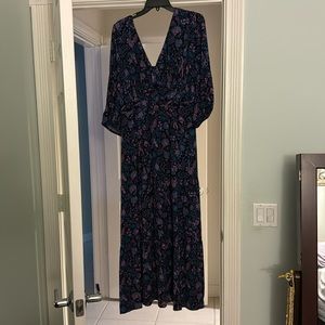 Good threads Large Balloon sleeve dress. New with tags